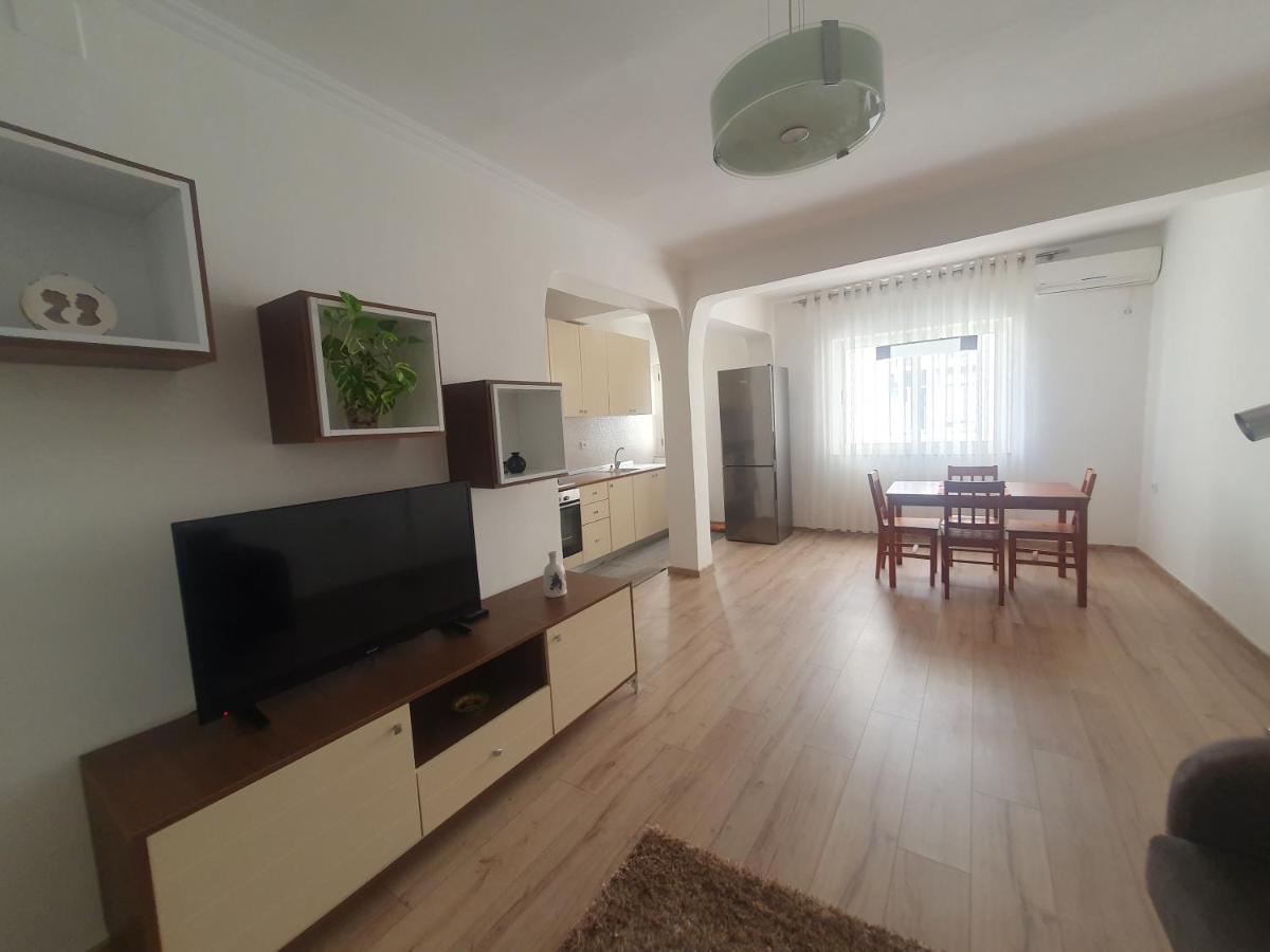 Apartment In The Heart Of Tirana , Bllok Bagian luar foto