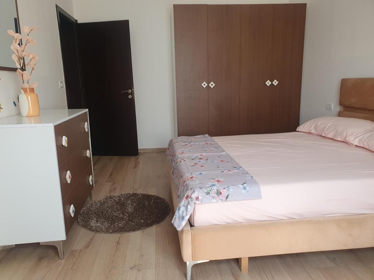 Apartment In The Heart Of Tirana , Bllok Bagian luar foto